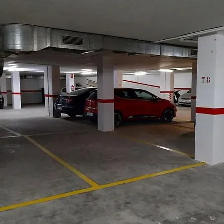 Piso En Zona Centro Con Parking Gratis